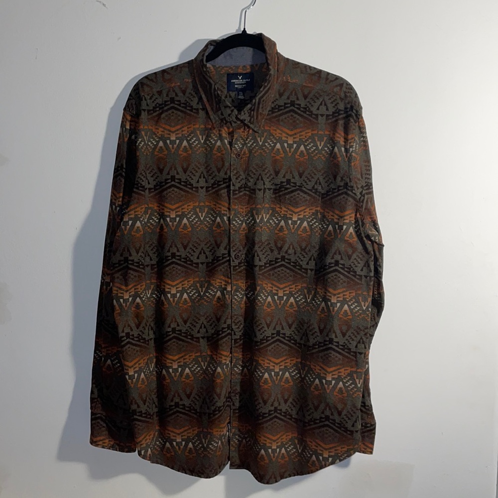 American Eagle Button Down Shirt (size XXL)